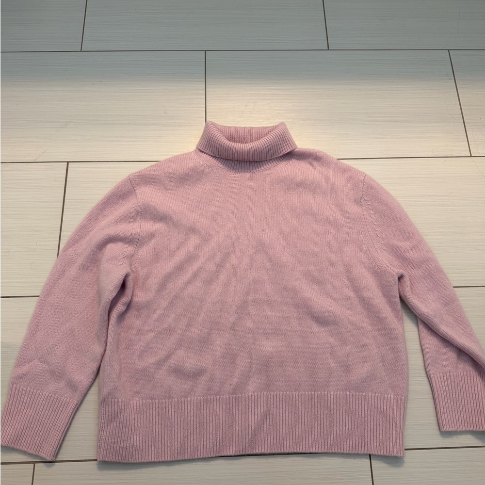 Aritzia Women’s Pink Turtleneck Cashmere-Blend Sweater